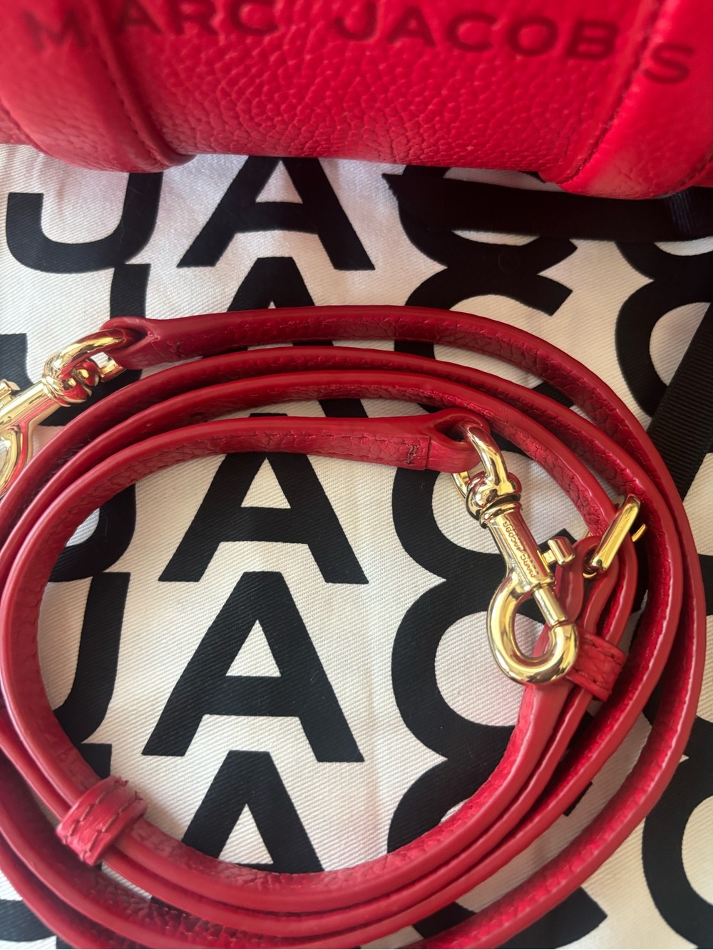Marc Jacobs Red The Duffle Small Leather Mini Bag - Picture 9 of 12